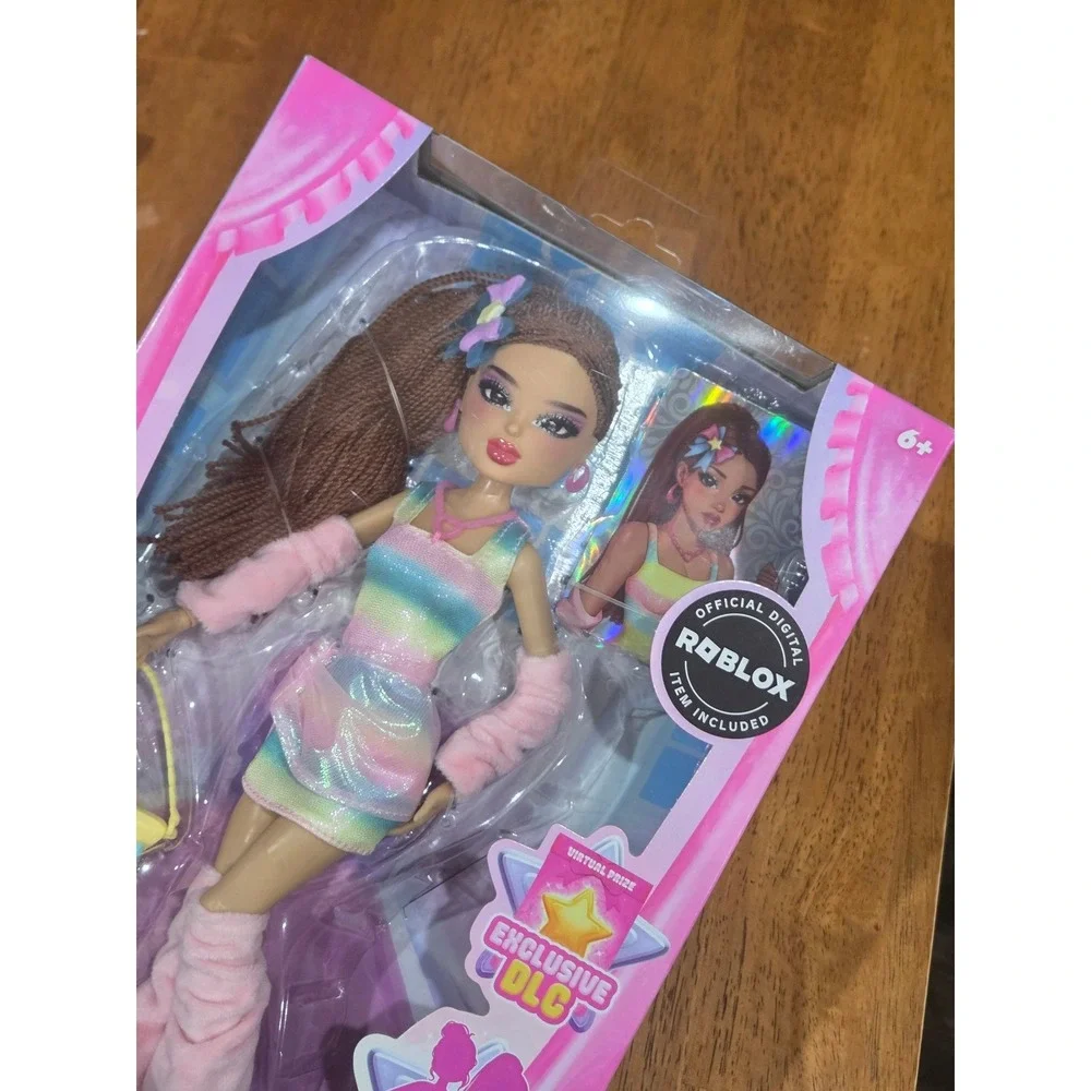 Dress To Impress Stardust Softie Fashion Doll w/ Exclusive Roblox DLC | 6+‎ NEW